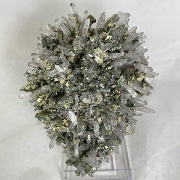 Bergkristall mit Pyrit